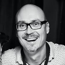 Daniel Inge's Instagram, Twitter & Facebook