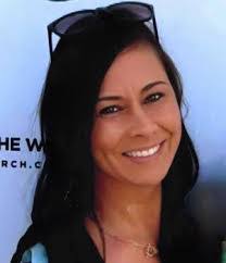 Alyssa Damron's Instagram, Twitter & Facebook