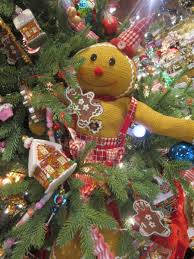 39 outdoor christmas decorating ideas, from understated to extravagant. Where To Buy Cheap Christmas Decorations Holidappy Celebrations