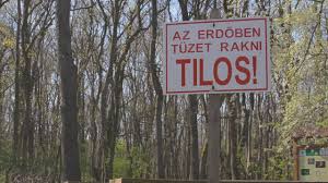 A hatályos szabályozás szerint tűzgyújtási tilalom esetén akkor sem megengedett a tűzgyújtás, ha azt egyébként más jogszabály megengedi. Hobo Kalyha Tuzgyujtasi Tilalom Youtube