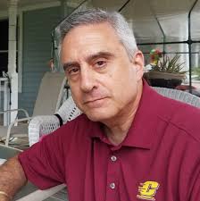 Urban Meyer reveals the two pieces of advice he'll "never forget" from  legendary Notre Dame Football coach Lou Holtz. 📺 The Triple Option:  bit.ly/3ZlRMpu