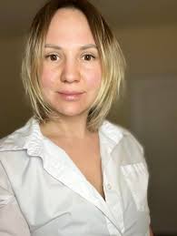 Hi Just wondering if anyone knows and has a good experience of a natural  facial and/or face massage please in Valencia? Natural being organic  natural ingredients. Thank you for any advice/suggestions Didi