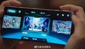 The video shows a unique feature of the device: Kfsmlmftq0cetm