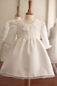 Il y a 16975 robe bapteme en vente sur etsy, à un prix moyen de 33,34 €. Robe Ceremonie Et Bapteme Hiver Bebe Lainage Et Dentelle De Calais Modele Kiara Fil De Legende Robe Bapteme Idees Vestimentaires Robe De Bouquetiere