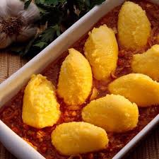 Quenelles De Polenta En Sauce Tomate Recettes Recette Recette Recettes De Cuisine Polenta