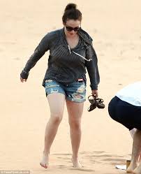Help us build our profile of kat dennings! Kat Dennings Boyfriend Nick Zano Almost Ruins A Romantic Moment As The Couple Watch The Sunset In Hawaii Daily Mail Online