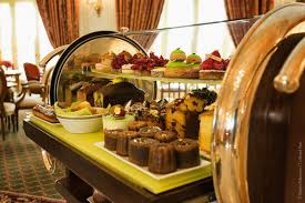 Restaurants Bars Gallery Le Bristol Hotel In Paris Paris Hotels Hotel Bristol Restaurant Bar