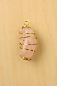 How To Wire Wrap A Stone Spiral Cage Method Wire Wrapping Stones Diy Wire Jewelry Wire Wrapping Crystals