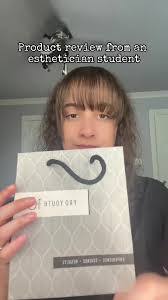 Rhonda Smart's Instagram, Twitter & Facebook