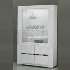 These display cabinets with locks can keep valuable curios and merchandise secure! Elegance Italian 2 Door Display Cabinet High Gloss White New Room Style