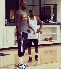 Eric bledsoe appears to be on his way out of phoenix, which is why he's been in the news a lot recently. Lebron James Backs Eric Bledsoe Tells Suns To Break Bread