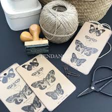 Etiquette Xl Metal Beige Papillons Edition Limite Etsy Fond Beige Creations Papillon