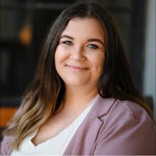 Pam Penner's Instagram, Twitter & Facebook