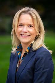 Joan Deboer's Instagram, Twitter & Facebook