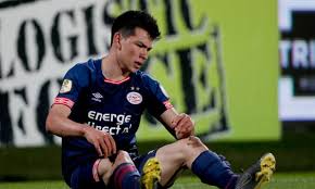 Hirving lozano sufrió una espantosa lesión en el duelo inaugural de méxico en la copa oro. Chucky Lozano Sera Baja Lo Que Resta De Temporada Por Lesion En La Rodilla Potosinoticias Com