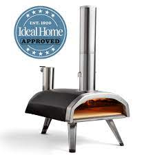There isn't a better way to run a make your own pizza night than with your own outdoor pizza oven. Best Pizza Ovens 2021 Outdoor Pizza Ovens For A Slice Of Summer