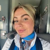 700+ perfiles de «Júlia»