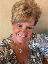 Desma Williams's Instagram, Twitter & Facebook