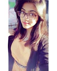 🎉 TOP5 Top selling albums of the week at U.S. independent record stores:  ALBUM 1 GNX ARTIST 2 Live At The Greek Kendrick Lamar 3 Jimmy Page & The  Black Crowes Mayhem