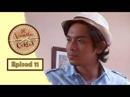 Damia, pengerusi 'rich chocolate' terima seorang pelumba kereta yang terpaksa bercuti dari perlumbaan litar akibat krisis kewangan, haikal sebagai pemandunya setelah haikal selamatkan damia dari satu cubaan culik. Download Coklat Episod 11 3gp Mp4 Codedfilm