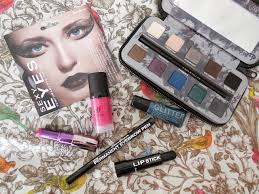 Lady Boys of Bangkok Halloween makeup challenge