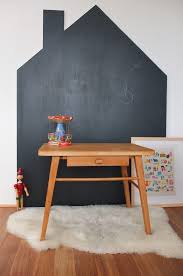 Tafelfarbe Im Kinderzimmer Die Schonsten Ideen Und Inspirationen Kinderzimmer Dekor Kinder Zimmer Teppich Kinderzimmer