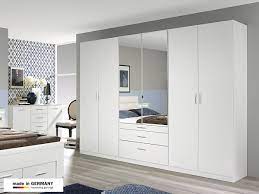 Tipps für kleiderschränke ob ein schrank aus massivholz, echtholzfurnier, mdf (mitteldichte faserplatte) oder dekorspanplatten besteht ist sicherlich zum einen eine frage des persönlichen geschmacks, zum anderen sicherlich eine preisfrage. Kleiderschrank Mit Spiegel Weiss 271 Cm Friedberg 0446022200