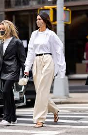 Jun 09, 2021 · kendall jenner wowed in a glam look for anastasia karanikolaou's 24th birthday in los angeles last night. How To Copy Kendall Jenner S Best Outfits The Everygirl