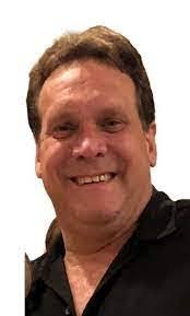 Daryl Norwood's Instagram, Twitter & Facebook