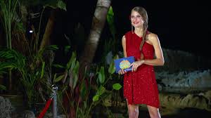 Cathy hummels (32) äußert sich zu den andauernden krisengerüchten! Nach Dreharbeiten Hier Geniesst Cathy Hummels Die Natur Promiflash De
