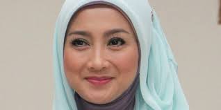 Desy ratnasari akhirnya mengakui… | move on bareng dede yusuf part 1. Foto Jadul Desy Ratnasari Bikin Netizen Baper Dream Co Id