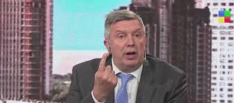 Para un poco moses paraaaa, que me importa que telefe este en el corte, paraa. Moskita Muerta Fantino Cruzo A Un Integrante De Su Equipo Yo Conduzco Para El Orto Enterate Que Paso