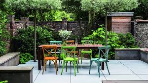 Wenn sie einen kleinen garten haben, dann sollten sie diesen artikel weiterlesen, denn heute geben wir ihnen ein paar ratschläge zum thema gartenideen für kleine gärten. Wie Man Einen Kleinen Garten Gestaltet