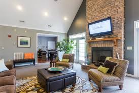The lodge has everything you need to furnish your mountain or lake retreat, and england's custom upholstery area lets you pick and choose until your heart's content — and your wallet. Legacy Pointe Apartments Knoxville Tn Apartments Com
