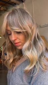 Raw lift💗🤍 Being a natural level 8 is the perfect base for a raw lift  creamy blonde! I’m obsessed