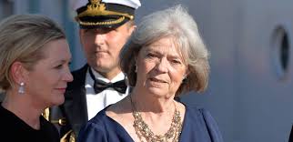 Branting avslutade snabbt talet och skyndade sedan till slottet. Prinsessan Margaretha Corona Isolerad I England Allt Om Kungligt