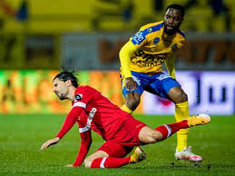 לראשונה אחרי חמישה חודשים, ליאור רפאלוב, שהחלים מפציעה, חזר לשחק בליגה הבלגית. ×œ×™××•×¨ ×¨×¤××œ×•×' ×›×'×© ×•× ×¤×¦×¢ 0 3 ×œ×× ×˜×•×•×¨×¤×Ÿ