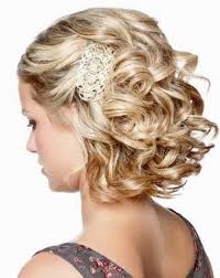Short Prom Hairstyle With Accessories Formal Hairstyles For Short Hair Cute Curly Hairstyles Short Hair Styles