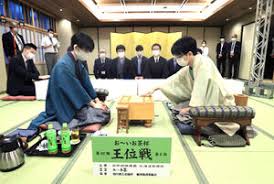 Jun 27, 2021 · 将棋の藤井聡太王位（18）＝棋聖＝に豊島将之竜王（31）＝叡王＝が挑む、お～いお茶杯第62期王位戦7番勝負（東京新聞主催、伊藤園特別協. è—¤äº•è¡å¤ªçŽ‹ä½vsè±Šå³¶ç«œçŽ‹ã¯å…¨ãã®äº'è§' åˆå‰ã®ãŠã‚„ã¤ ãƒ•ãƒ«ãƒ¼ãƒ„ç››ã‚Šåˆã‚ã› ã‚‚æ˜¼é£Ÿ è'¸ã—é¶ã®è'±å¡©ã‚½ãƒ¼ã‚¹ãŒã' ã‚‚ä¸€ç·' ã‚¹ãƒãƒ¼ãƒ„å ±çŸ¥