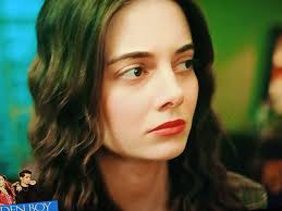 Yajayo ukooo😂😂😂 Suna anamuonea wivu Abidin Sasa Abidin akipanda bot ww  inakuhusu nn huyu mbona haelewek