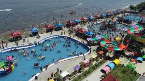 Biaya tersebut sudah termasuk menikmati kolam renang. Resort Wisata Pantai Topejawa Takalar Booking Com