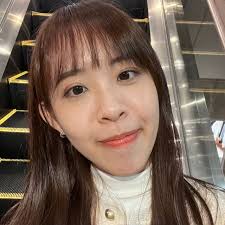 Elva Chen (@elvachen_1110) • Threads, Say more