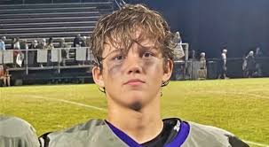 The Entire Internet Is Asking The Same Question After “5 Star Long Snapper”  Announces His College Commitment