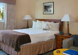 This ski hotel also offers a fitness center and ski passes. Mammoth Mountain Inn Ab 136 Hotels In Mammoth Lakes Kayak