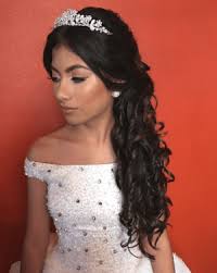 The 15 Most Traditional Quinceanera Hairstyles Ever Quince Hairstyles Quinceanera Hairstyles Sweet 16 Hairstyles
