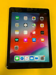 This Is A Link To Amazon And As An Amazon Associate I Earn From Qualifying Purchases Apple Ipad Air 1st Gen 16gb Wi Fi 9 7in Ipad Mini Tablet Apple Ipad Mini