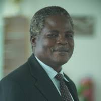 300+ perfiles de «Silas»