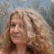 Caitlin Boylan; Portugal Based Travel Writer (@countryjumper1)