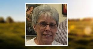 Amy Eveland's Instagram, Twitter & Facebook