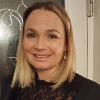 90+ "Lucy Walsh" profiles